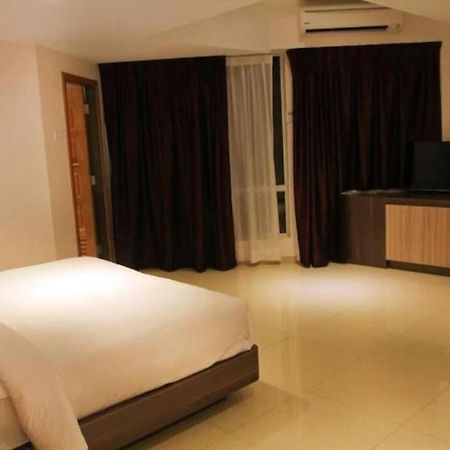 Ktc Hotel Sungkai Exterior photo